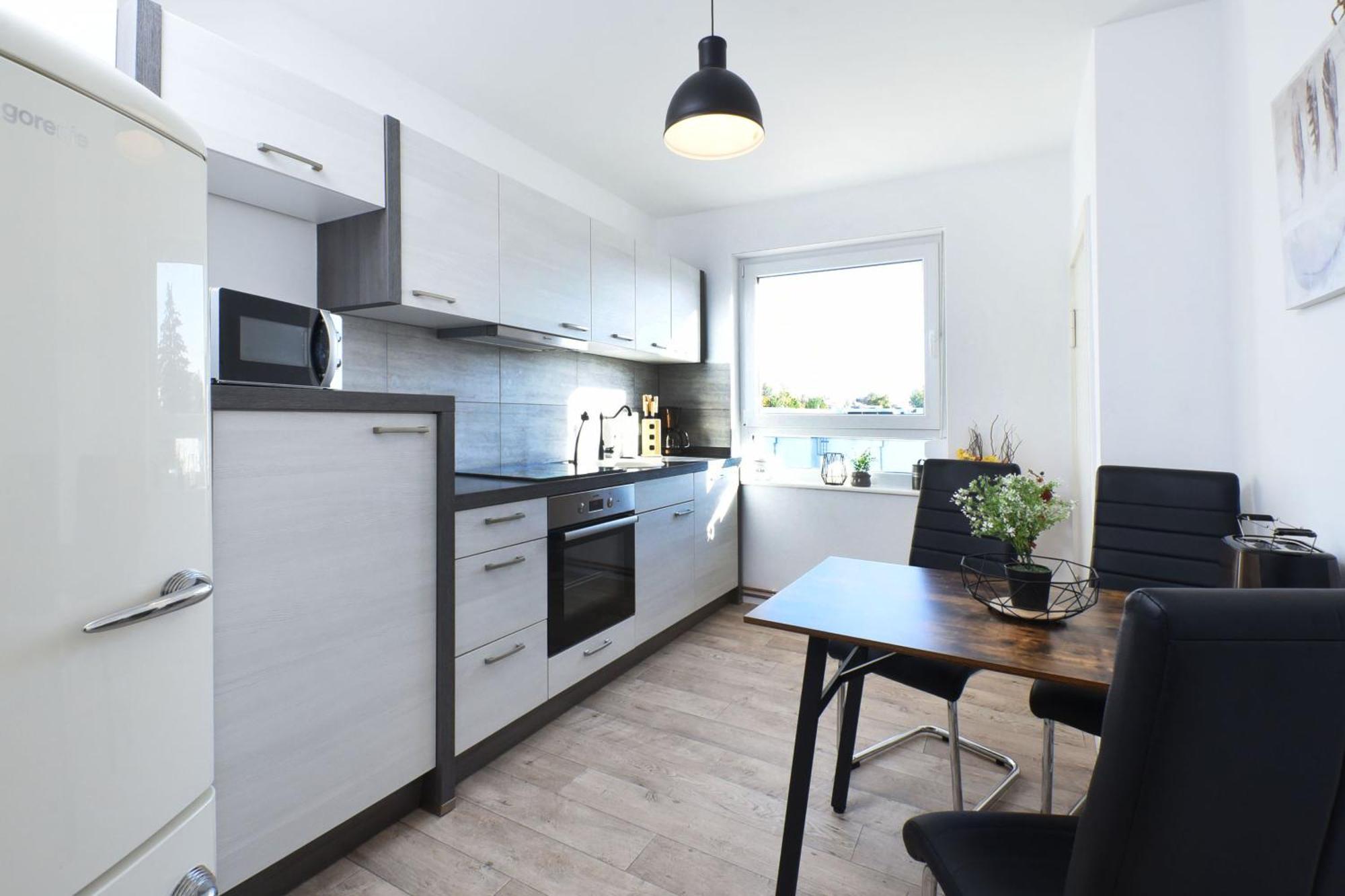 Apartment - Lilo Monteur - Ferienwohnung Лукенвалде Екстериор снимка