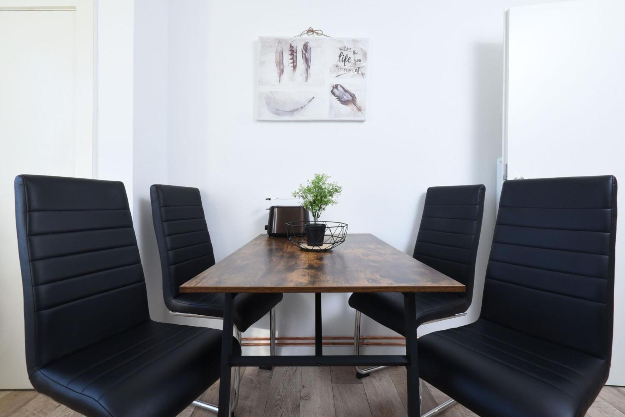 Apartment - Lilo Monteur - Ferienwohnung Лукенвалде Екстериор снимка